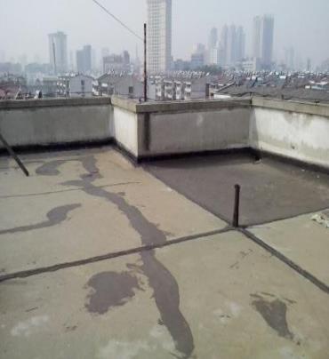 浪卡子漏水维修 楼顶漏水是什么原因，楼顶漏水维修方法是什么?
